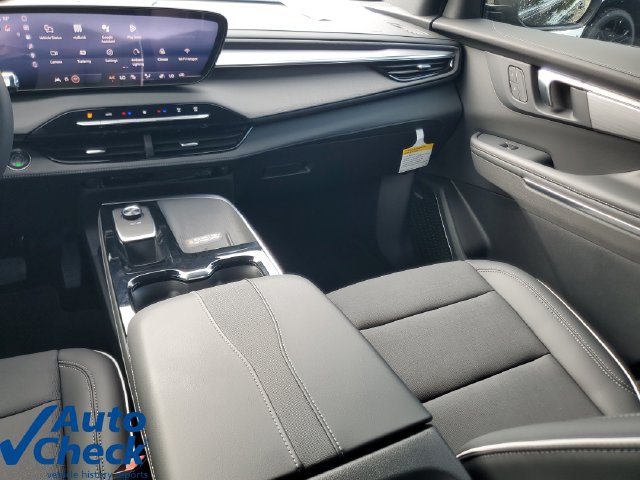 Used 2026 Buick Enclave Preferred w/ Power Package FWD image 17