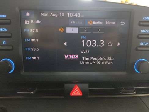 Used 2025 Hyundai Elantra Sport FWD image 25