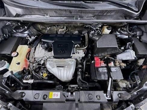 Certified 2017 Toyota RAV4 XLE image 28