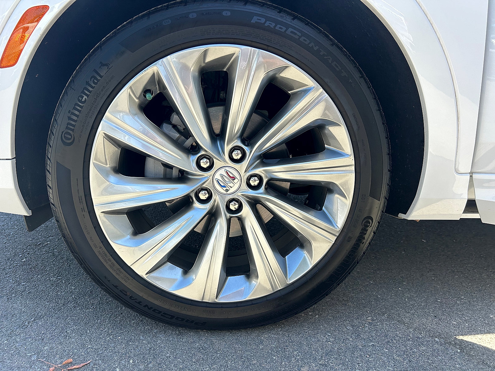 Used 2024 Buick Envista Avenir FWD image 29