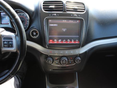 Used 2018 Dodge Journey Crossroad w/ Rear Seat Video Group AWD/4WD image 17