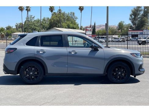 Used 2025 Honda HR-V Sport image 7