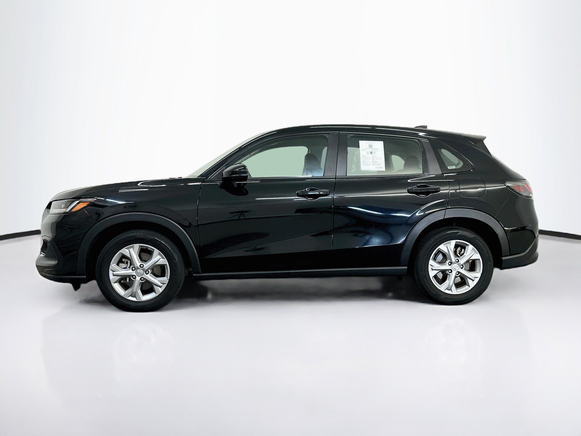 Used 2025 Honda HR-V LX image 4