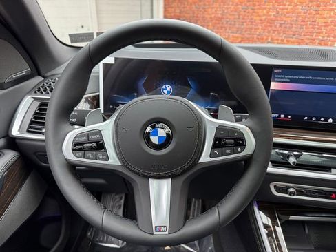 Used 2026 BMW X5 xDrive40i w/ M Sport Package AWD/4WD image 14