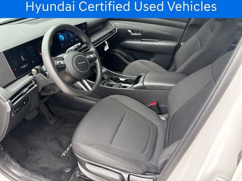 Certified 2025 Hyundai Tucson SE image 12