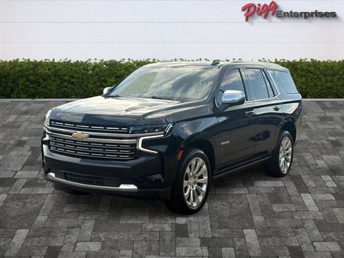 Used 2022 Chevrolet Tahoe Premier w/ Premium Package 2 RWD image 4