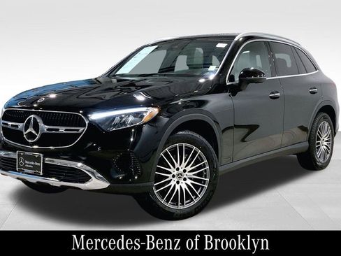 Certified 2026 Mercedes-Benz GLC 300 4MATIC image 2