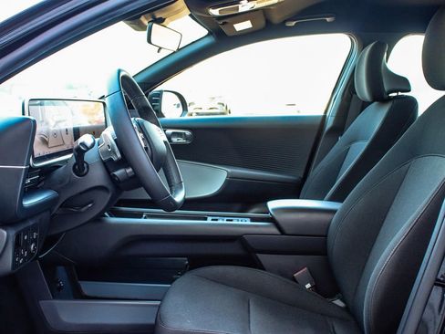 Used 2024 Hyundai Ioniq 6 SE image 32