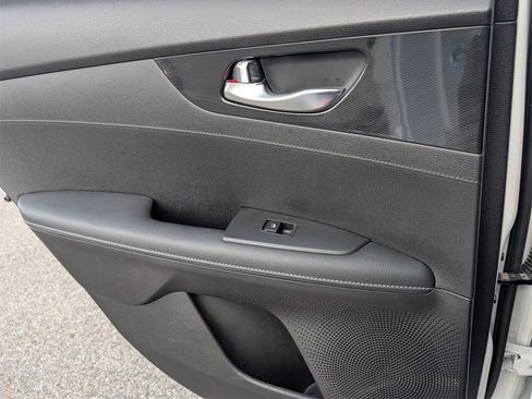 Used 2023 Kia Forte GT-Line w/ GT-Line Premium Package image 29