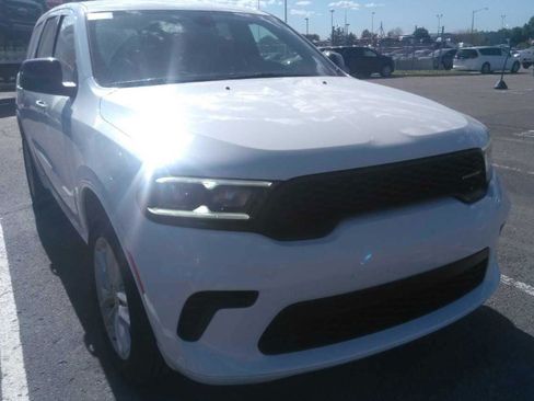 Used 2025 Dodge Durango GT AWD/4WD image 2