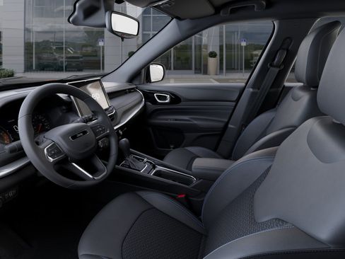 New 2026 Jeep Compass Latitude image 22