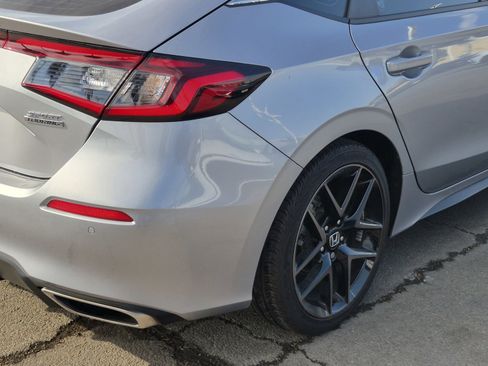 Used 2024 Honda Civic Sport Touring image 9