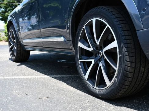 Used 2025 Volvo XC90 T8 Ultra w/ Protection Package Premier AWD/4WD image 9