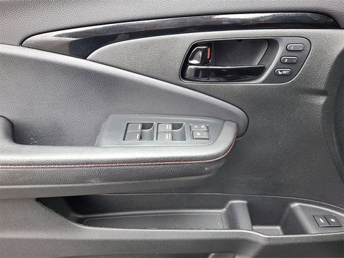 Used 2024 Honda Passport Black Edition image 15