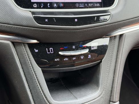 Used 2021 Cadillac XT5 Premium Luxury AWD/4WD image 22