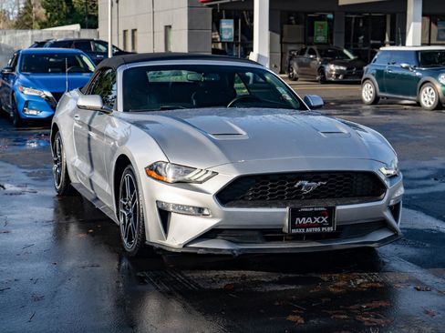 Used 2019 Ford Mustang Premium image 2