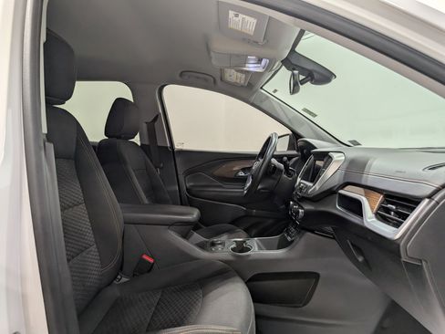 Used 2020 GMC Terrain SLE w/ Driver Convenience Package image 21