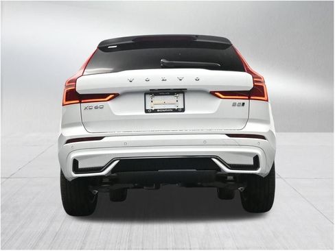 Used 2026 Volvo XC60 B5 Core AWD/4WD image 24