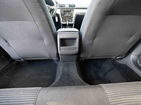 Used 2018 Volkswagen Passat 2.0T S image 22