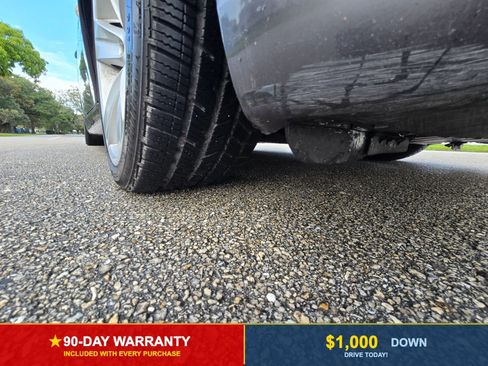 Used 2008 BMW 335i Convertible w/ Premium Pkg image 30