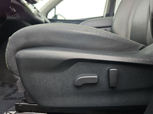 Used 2024 Subaru Ascent Onyx Edition image 32