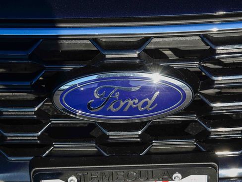 Used 2025 Ford Escape ST-Line w/ Equipment Group 301A image 11