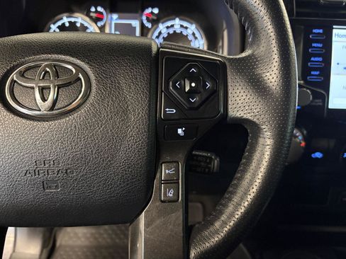 Used 2021 Toyota 4Runner TRD Off-Road Premium AWD/4WD image 18