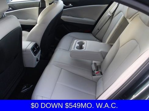 Used 2023 Genesis G70 2.0T image 21