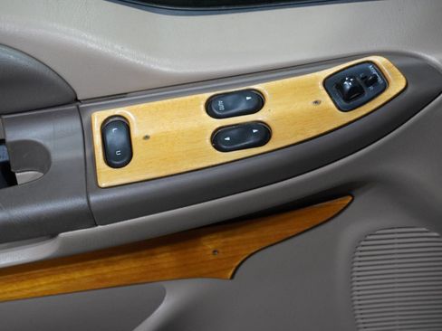 Used 1999 Ford F350 XL image 7