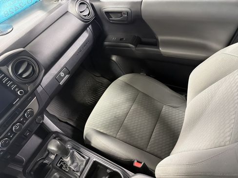 Used 2021 Toyota Tacoma SR AWD/4WD image 11
