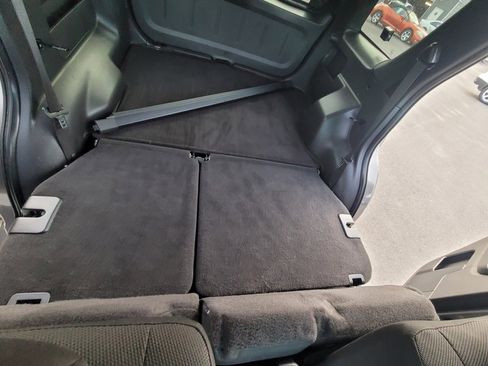 Used 2010 Ford Escape XLT image 16