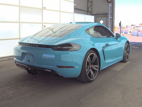 Used 2017 Porsche 718 Cayman S w/ Sport Chrono Package image 2