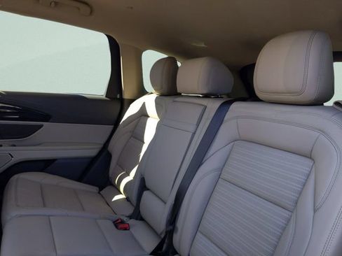 Certified 2024 Lincoln Nautilus Reserve AWD/4WD image 19