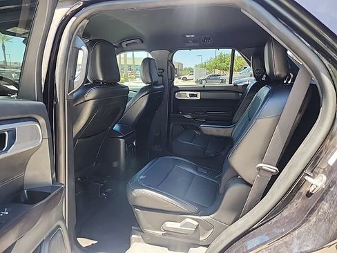 Used 2020 Ford Explorer Limited AWD/4WD image 6