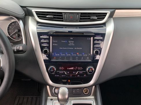 Used 2018 Nissan Murano SV FWD image 15
