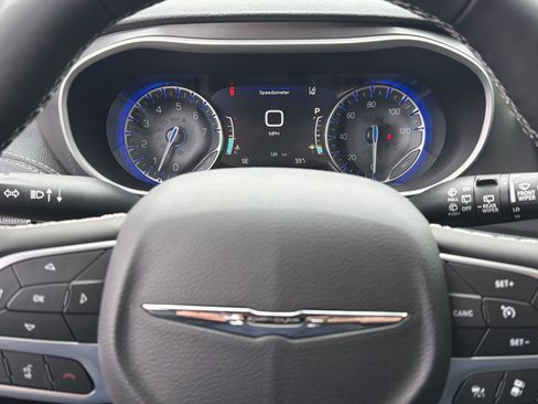 New 2026 Chrysler Pacifica Select FWD image 24