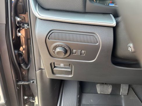 New 2026 Jeep Grand Wagoneer 4WD image 31