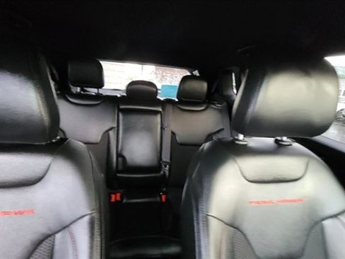 Used 2024 Jeep Compass Trailhawk image 35