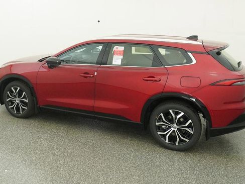 New 2026 Toyota Crown Signia image 17