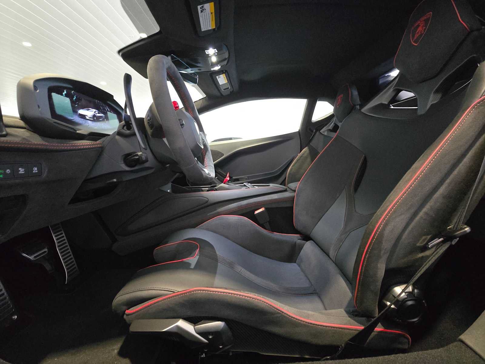 Used 2026 Lamborghini Temerario AWD/4WD image 17