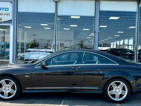 Used 2013 Mercedes-Benz CL 550 4MATIC w/ Grand Edition Pkg image 2