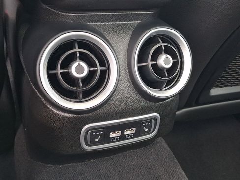 Used 2023 Alfa Romeo Giulia Estrema AWD/4WD image 11