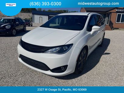 Used 2019 Chrysler Pacifica Touring Plus