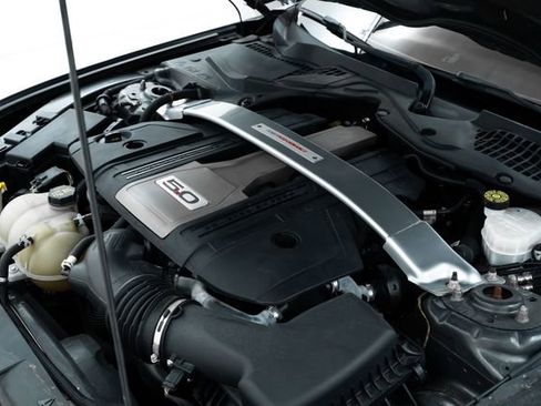 Used 2019 Ford Mustang GT image 32