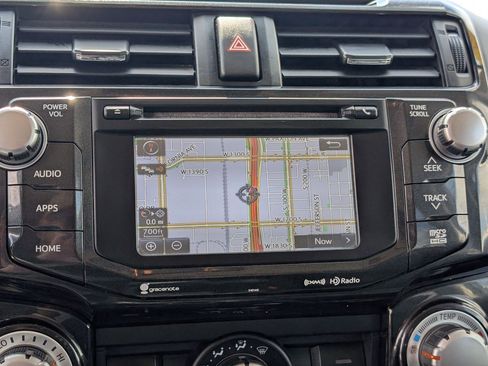 Used 2018 Toyota 4Runner TRD Off-Road Premium AWD/4WD image 21