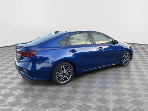 Used 2024 Kia Forte GT-Line w/ GT-Line Premium Package FWD image 4