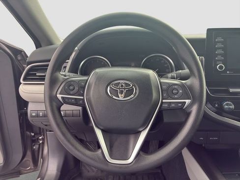 Used 2024 Toyota Camry LE image 5