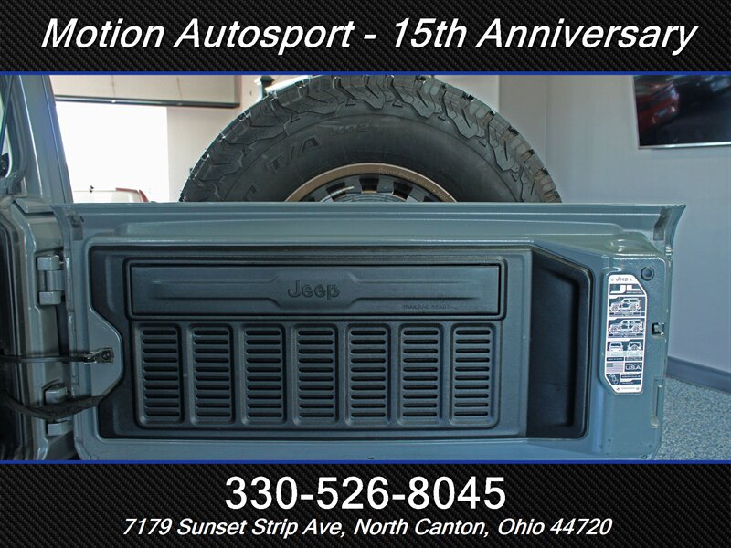 Used 2019 Jeep Wrangler Unlimited Sahara w/ Advanced Safety Group AWD/4WD image 8