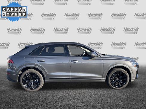 Used 2025 Audi Q8 Premium Plus image 11