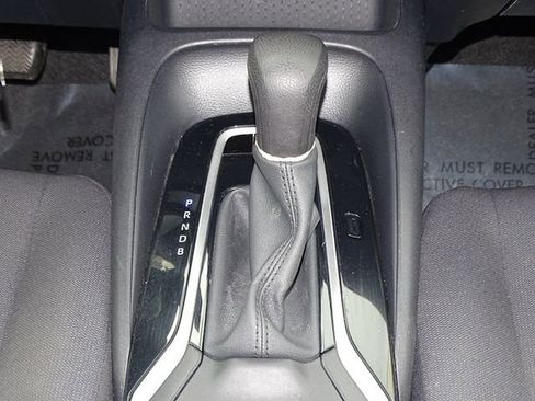 Used 2024 Toyota Corolla LE FWD image 27